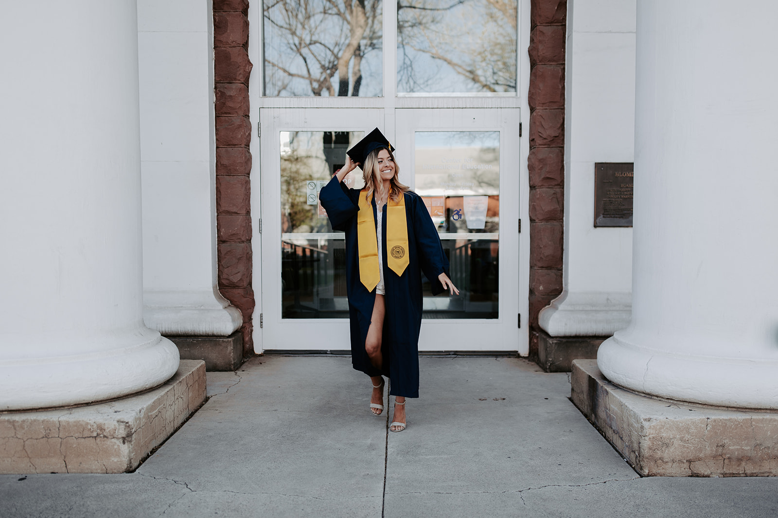 Northern Arizona University Class of 2020 / Alex Balzarini by Isabella Lusk Photography. This blog post includes senior portrait outfit and posing ideas. Book your Arizona senior portrait and browse the blog for more inspiration #photography #seniorsession #portrait #outfitinspiration #Arizonaphotographer